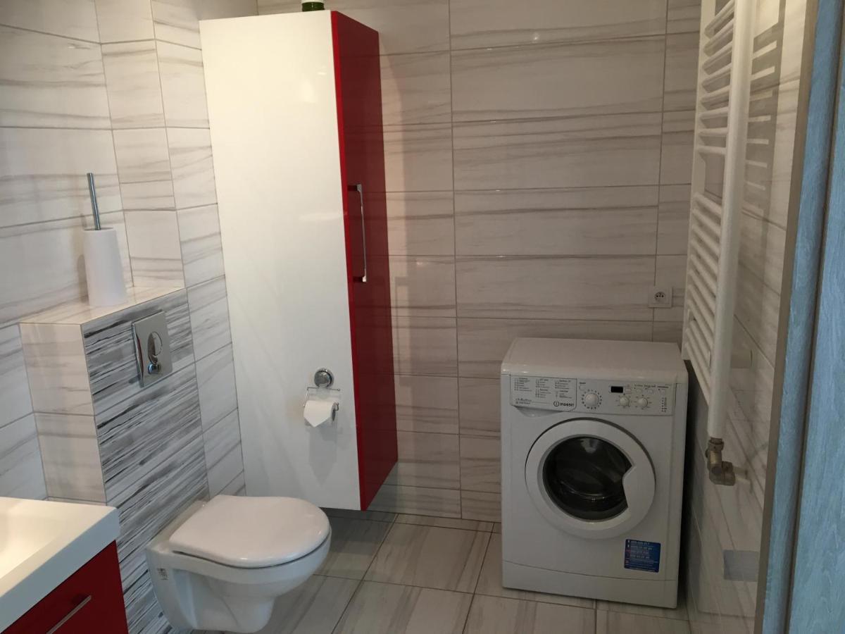 1 Tyskie Apartamenty Z Ogrodkiem Tychy Exteriér fotografie