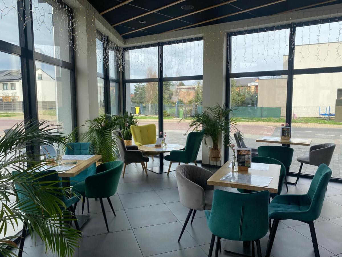 1 Tyskie Apartamenty Z Ogrodkiem Tychy Exteriér fotografie