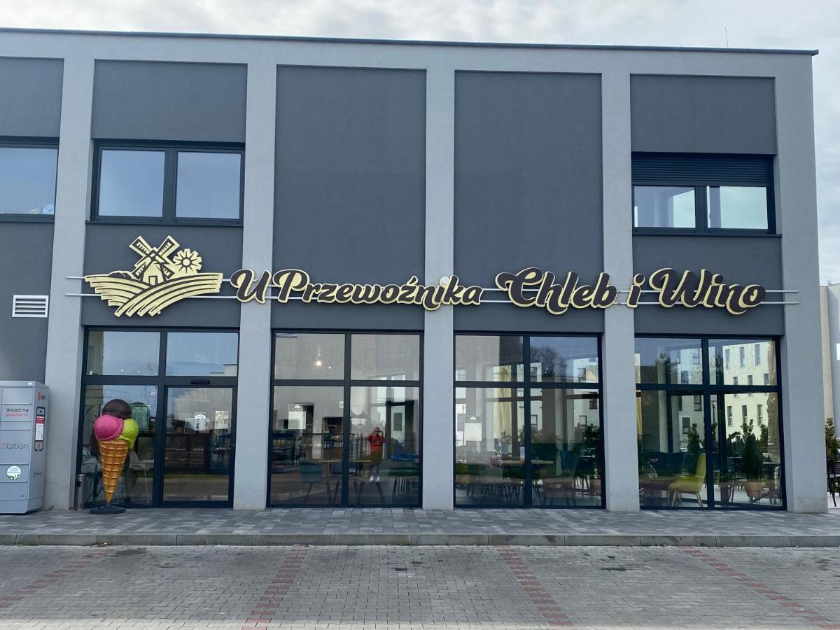 1 Tyskie Apartamenty Z Ogrodkiem Tychy Exteriér fotografie