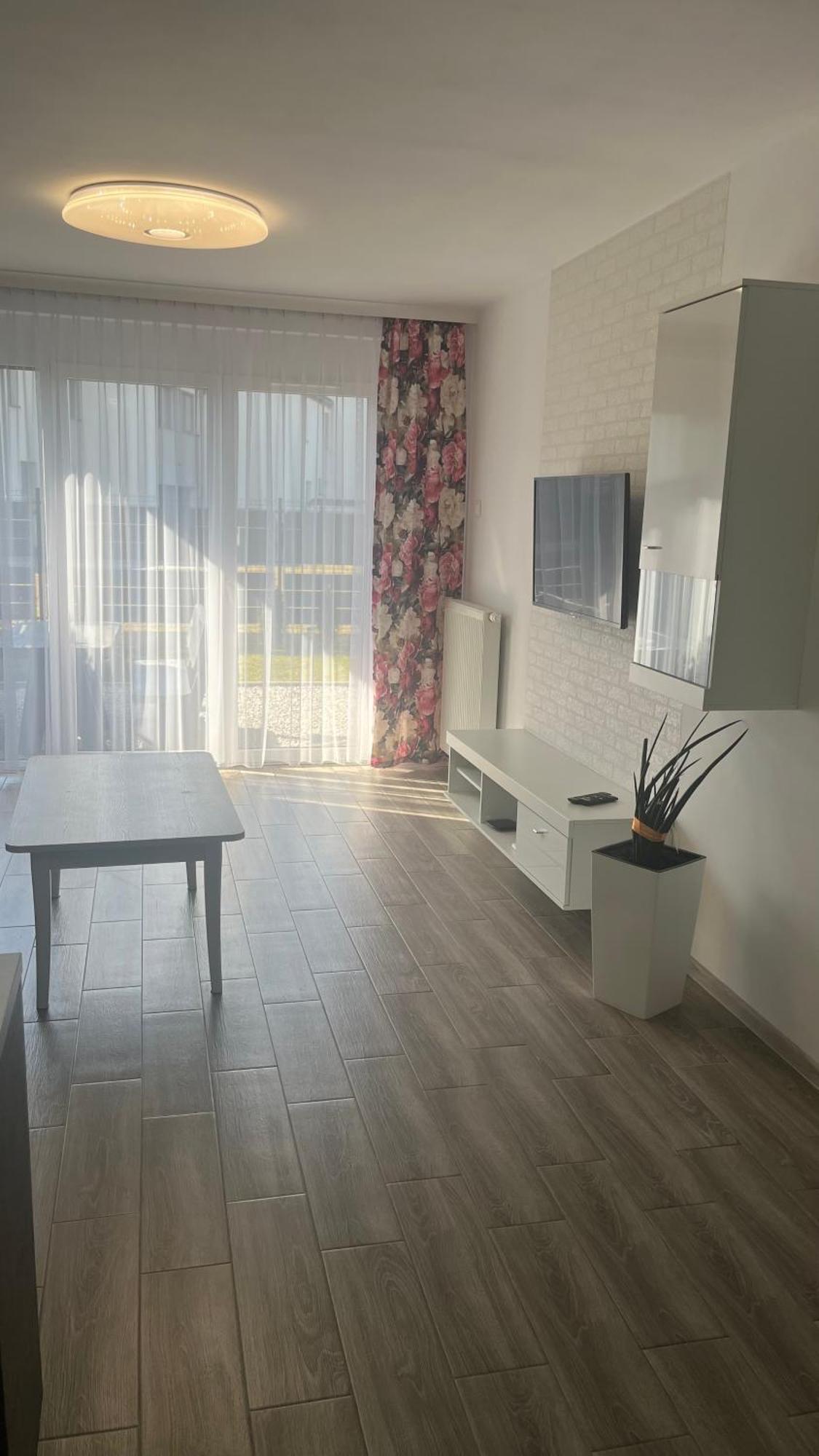 1 Tyskie Apartamenty Z Ogrodkiem Tychy Exteriér fotografie